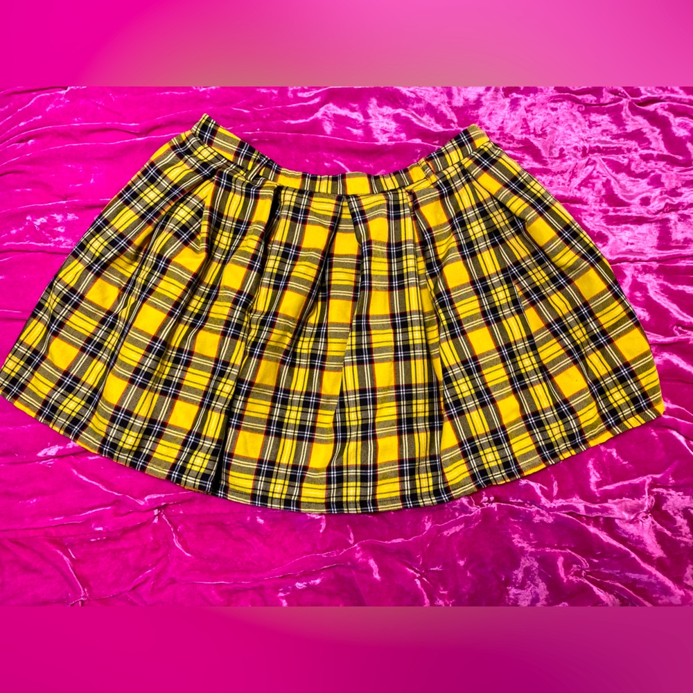 Yellow Plaid Hot Topic Skirt